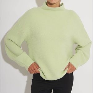 TAHARI Women's Long Sculpted Sleeve Double Knit Sweater in Lime Green. Small